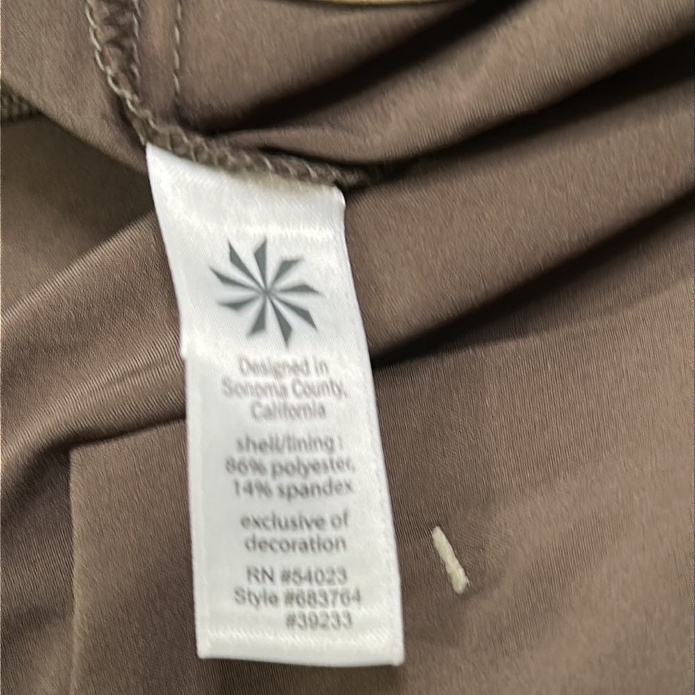 Athleta olive green skort size 8T - Picture 7 of 10